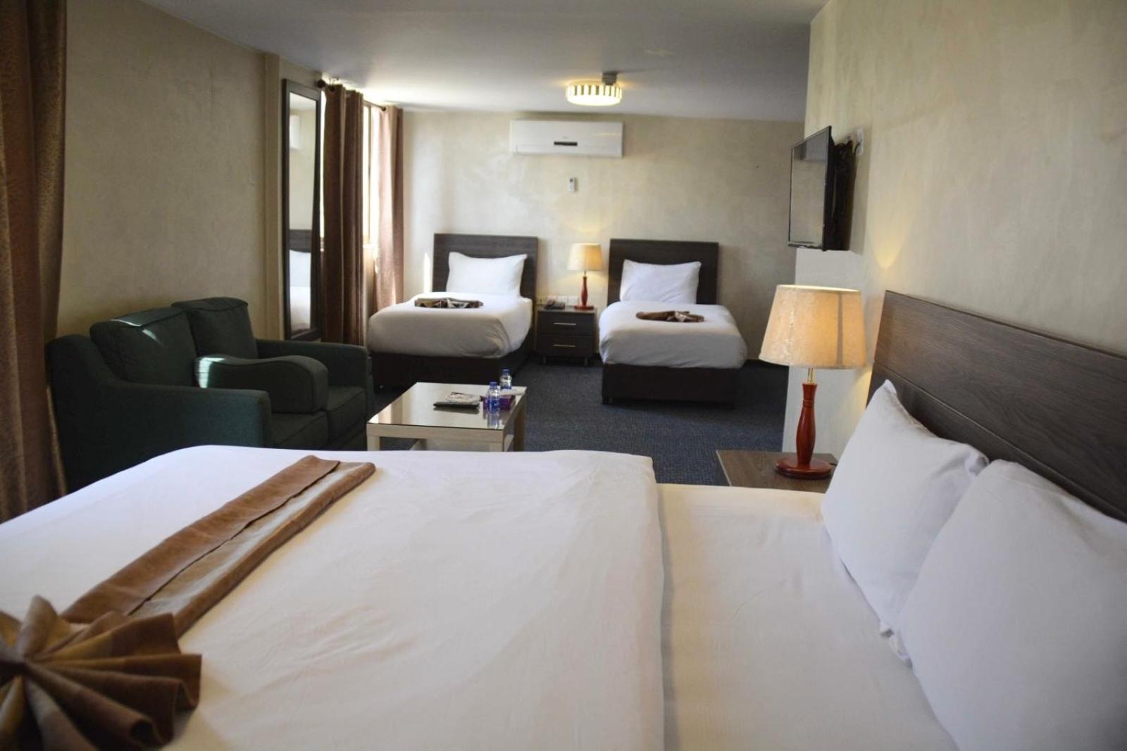 Olive Hotel Амман Экстерьер фото