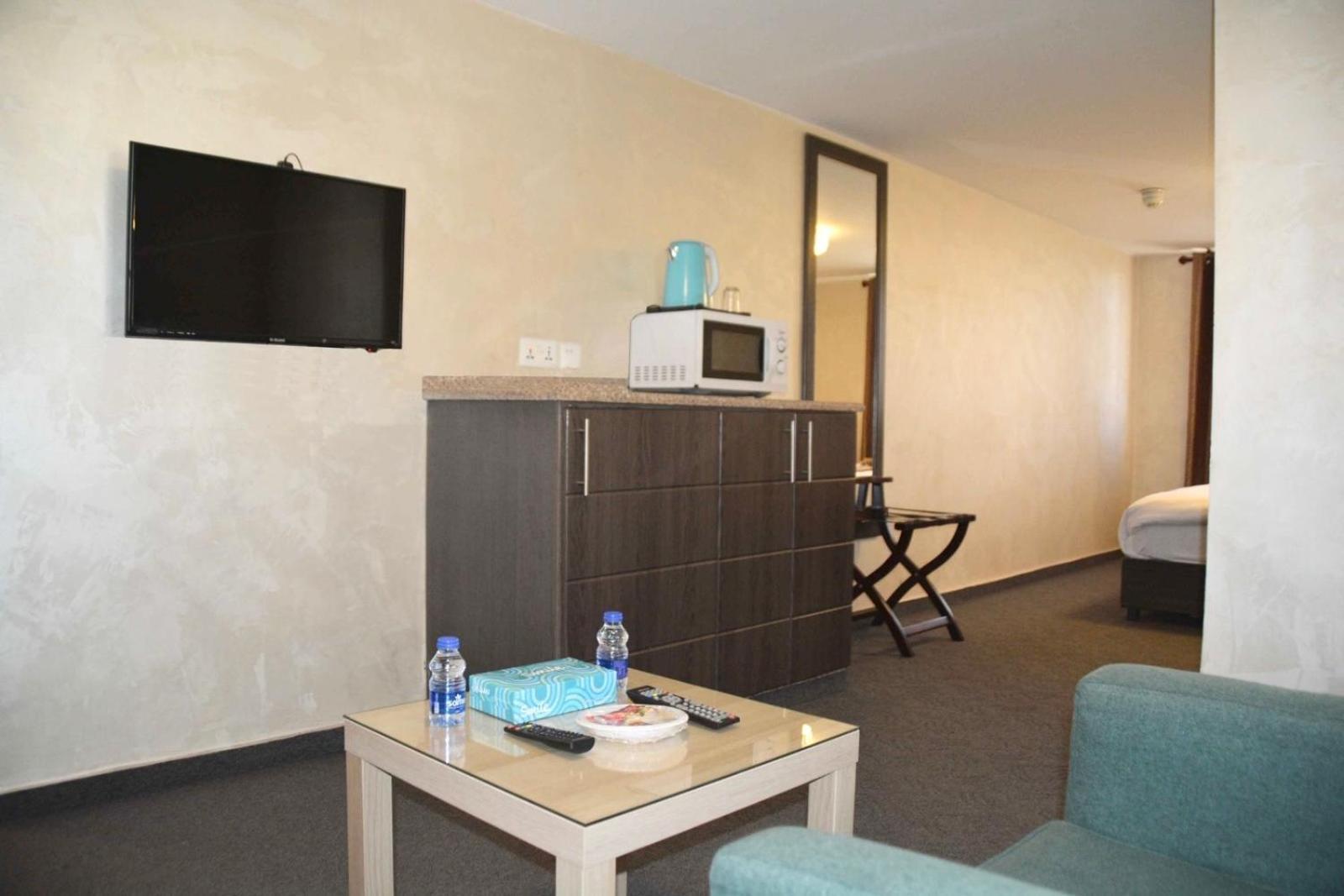 Olive Hotel Амман Экстерьер фото
